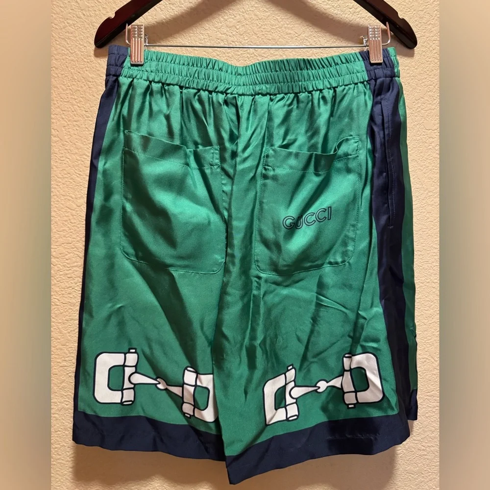 Gucci new authentic